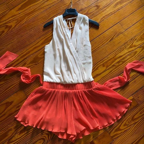 Double Zero Beige Cream and Orange Romper Size Large, Perfect for Summer! - Picture 2 of 12